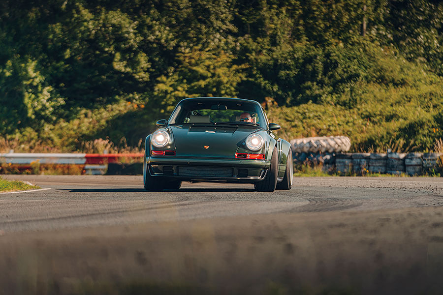 Singer的DLS計劃只在乎一件事 ——打造十全十美的氣冷911。他們是否會不經意間順便打造出十全十美的汽車呢?