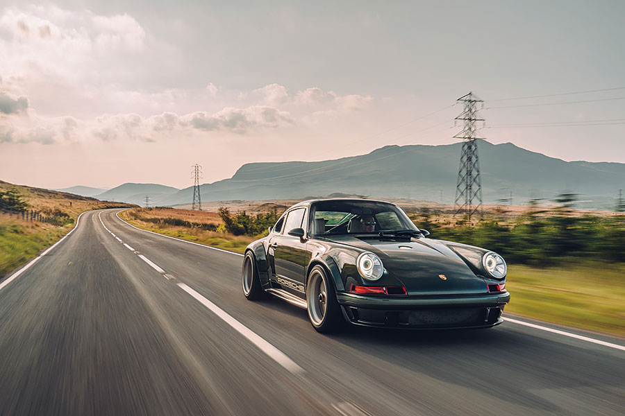 Singer的DLS計劃只在乎一件事 ——打造十全十美的氣冷911。他們是否會不經意間順便打造出十全十美的汽車呢?